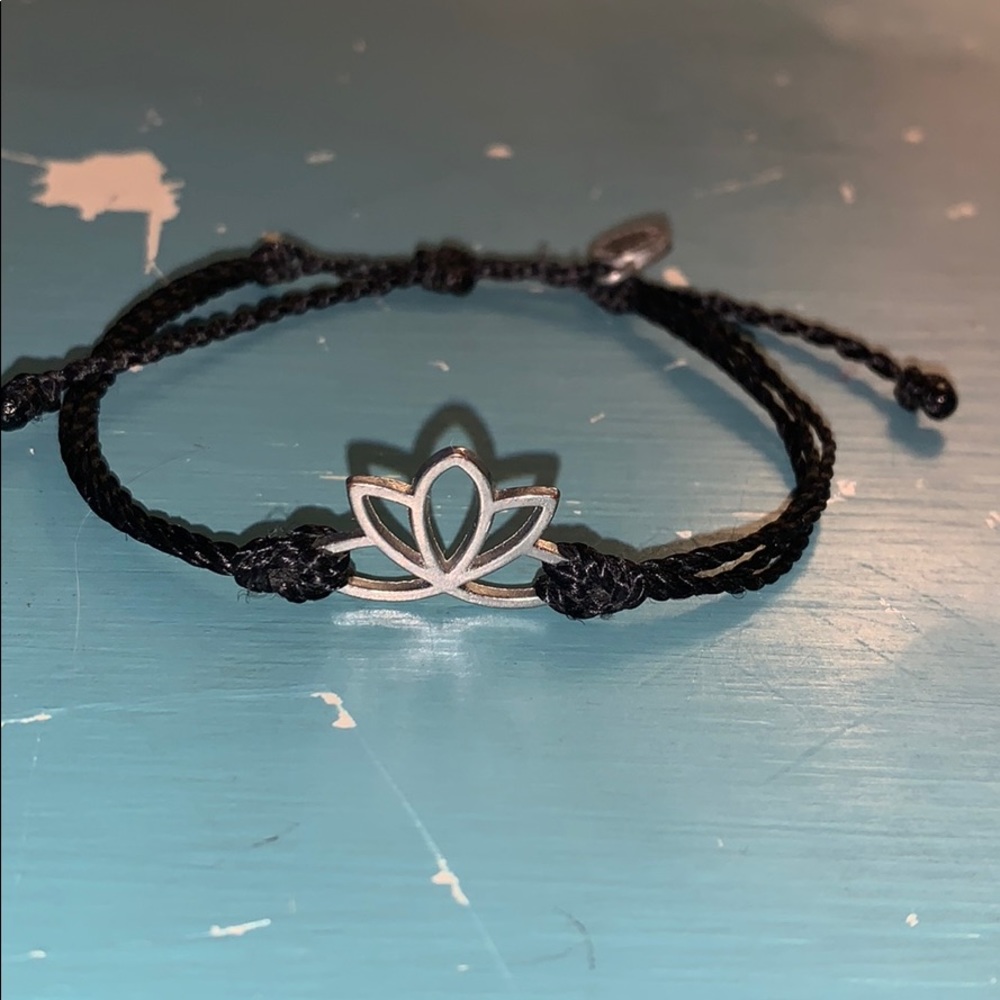 pura vida lotus w jewelry bag